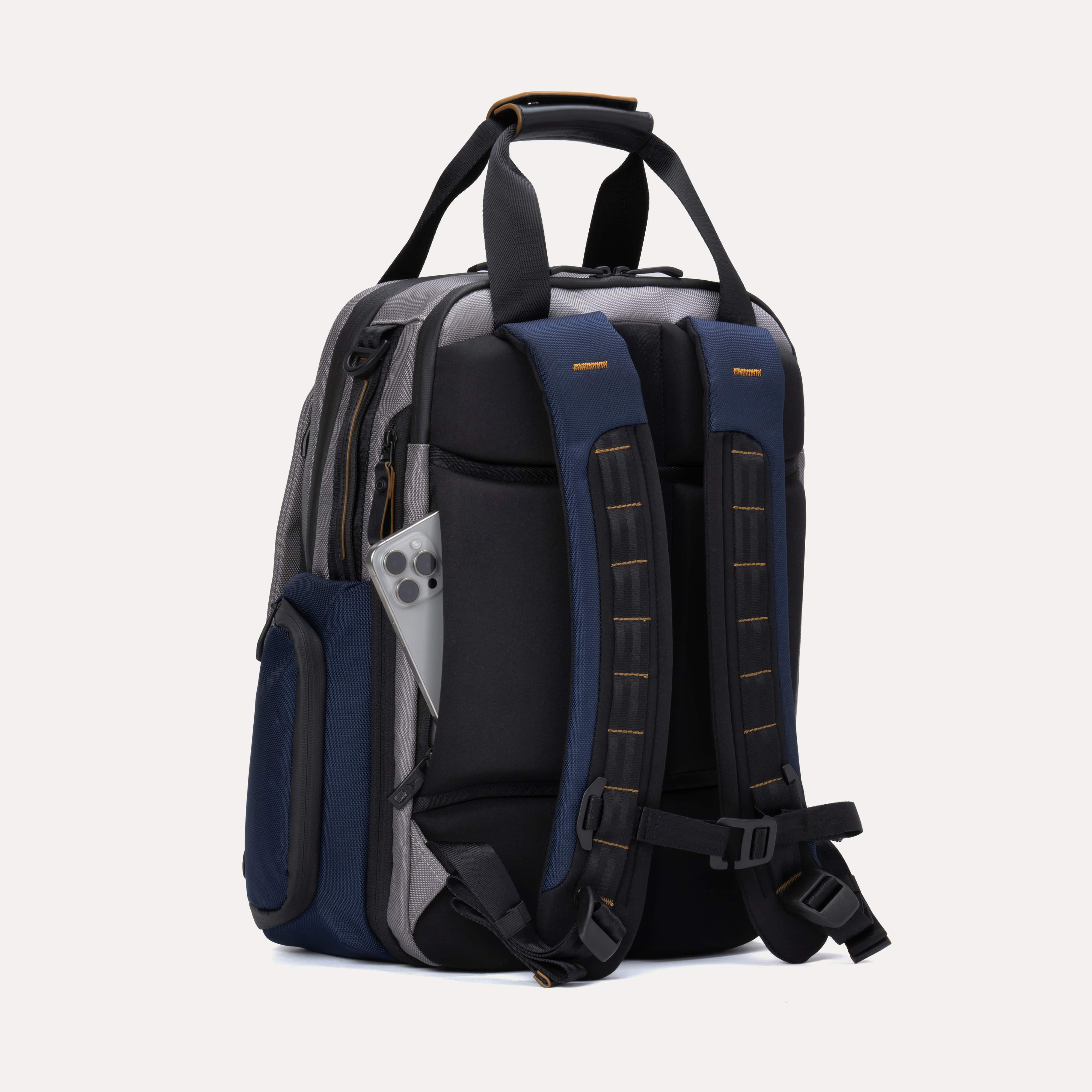 Altitude™ Medium Expandable Laptop Backpack 25-30L - Image 17