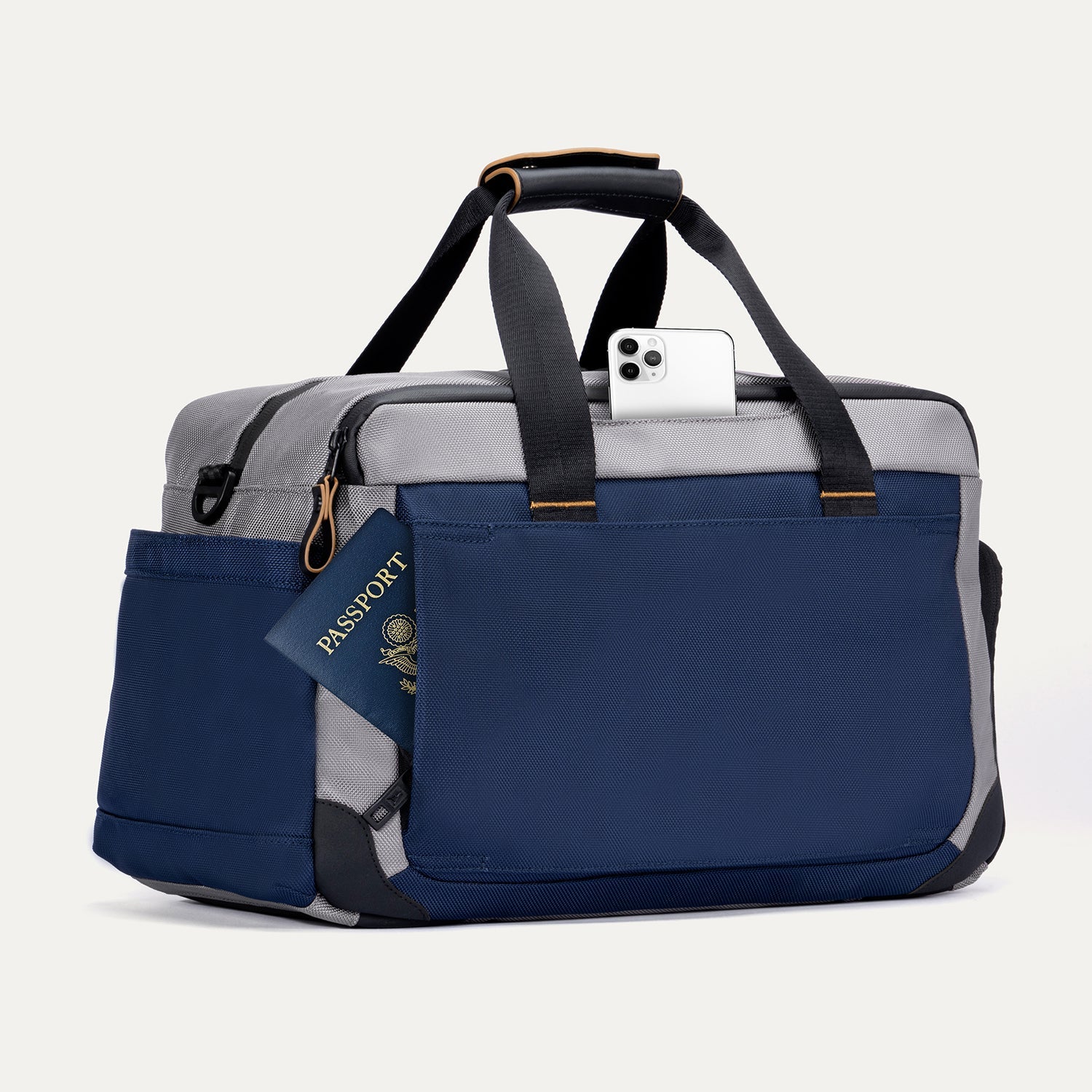 Travelpro® Altitude⢠Day-to-Day Duffel - Stellar Grey - Image 6