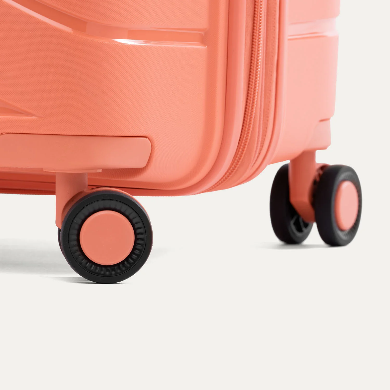 Atlantic® Carry-On / Medium Check-In Hardside Set - Image 6