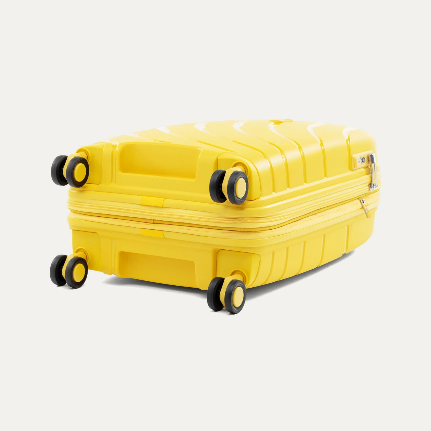 Atlantic® Carry-On / Medium Check-In Hardside Set - Image 4