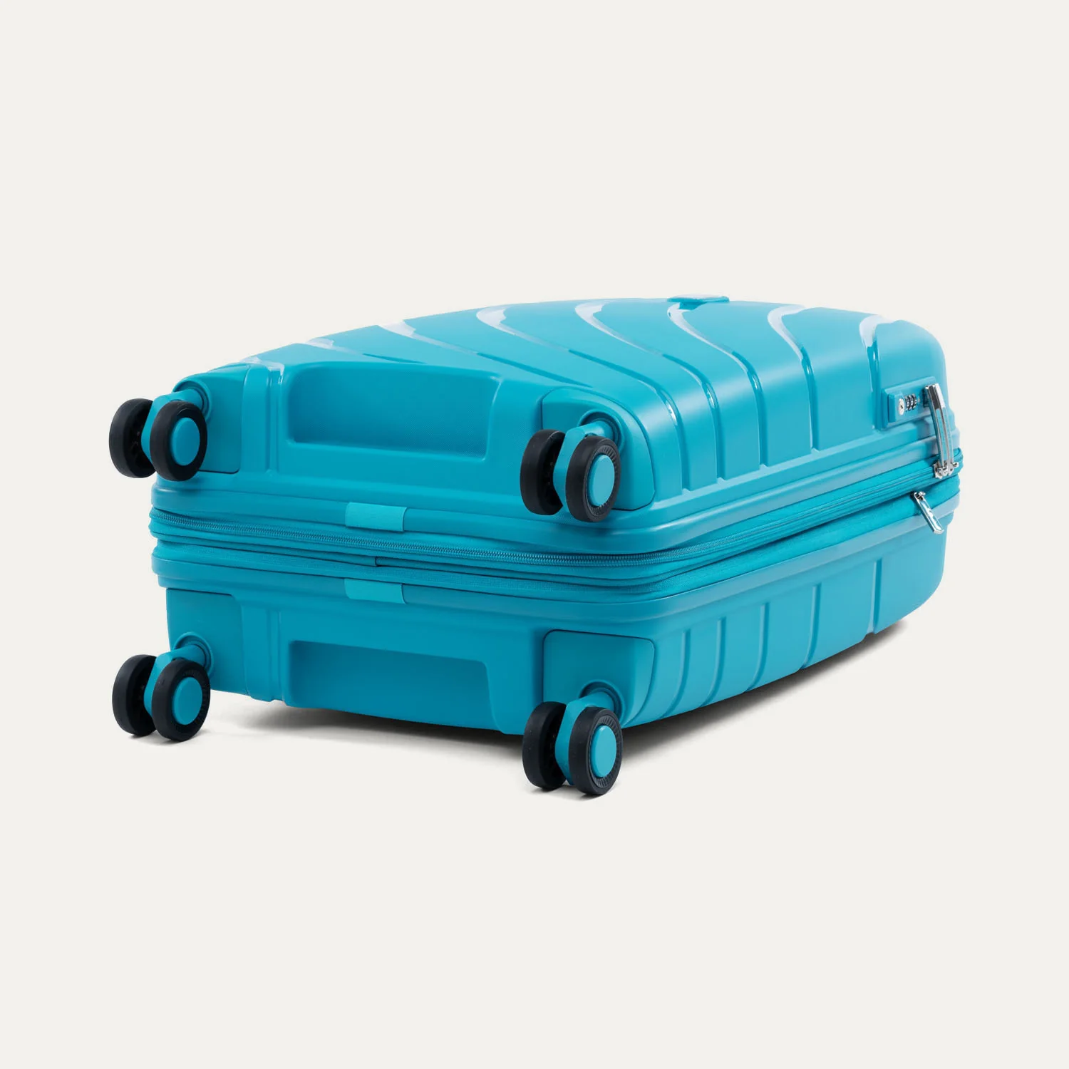 Atlantic® Carry-On / Medium Check-In Hardside Set - Image 6