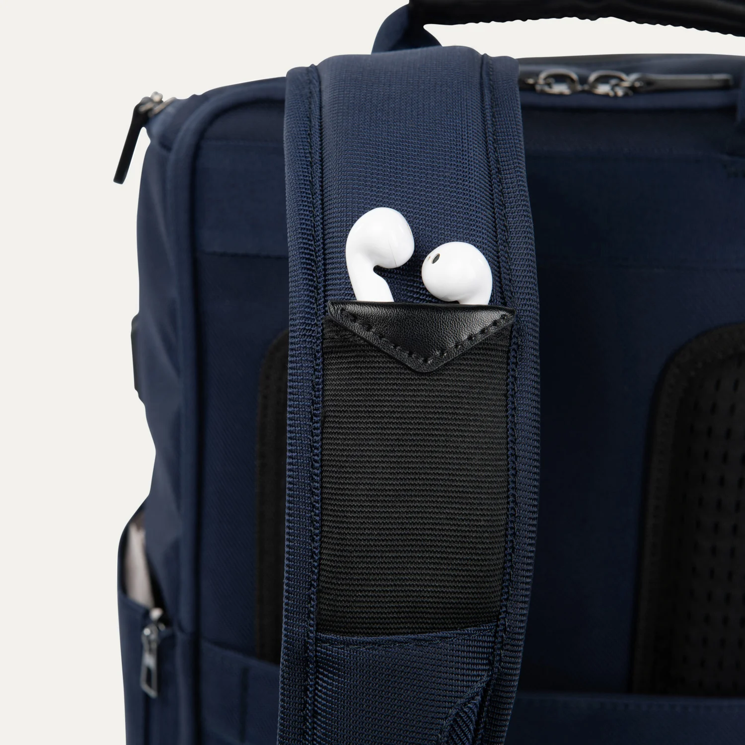 Crew™ Executive Choice™ 3 Medium Top Load Backpack - Image 20