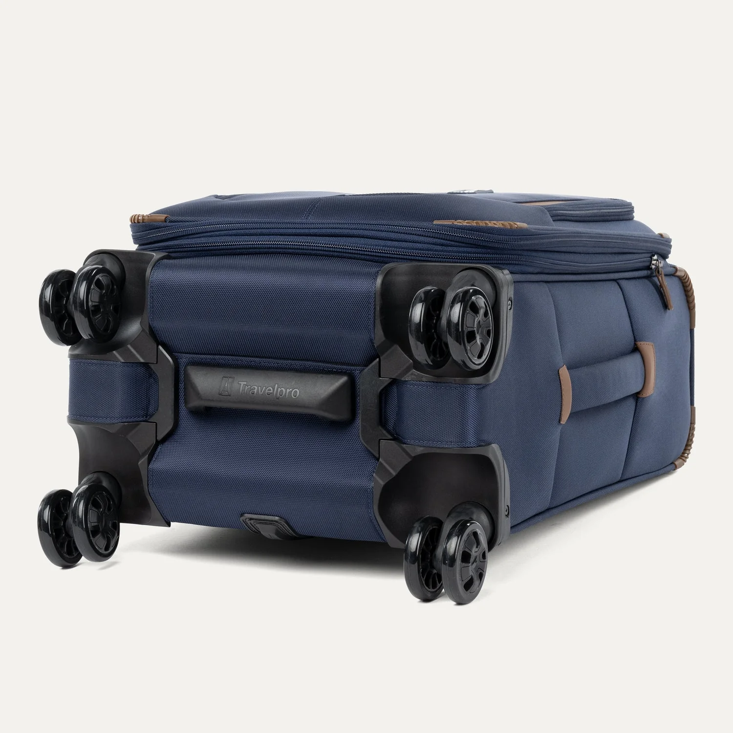 Crew™ Classic Carry-On / Medium Check-In Set - Image 27