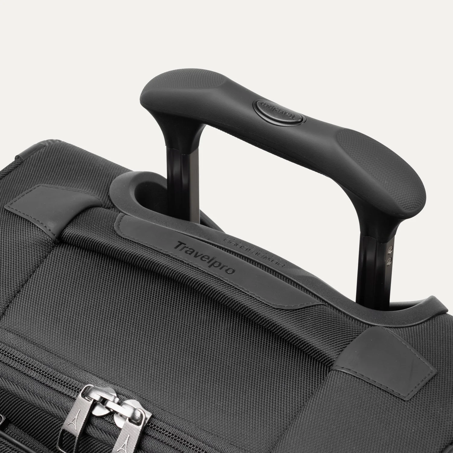 Crew™ Classic Compact Carry-On / Medium Check-In Set - Image 10