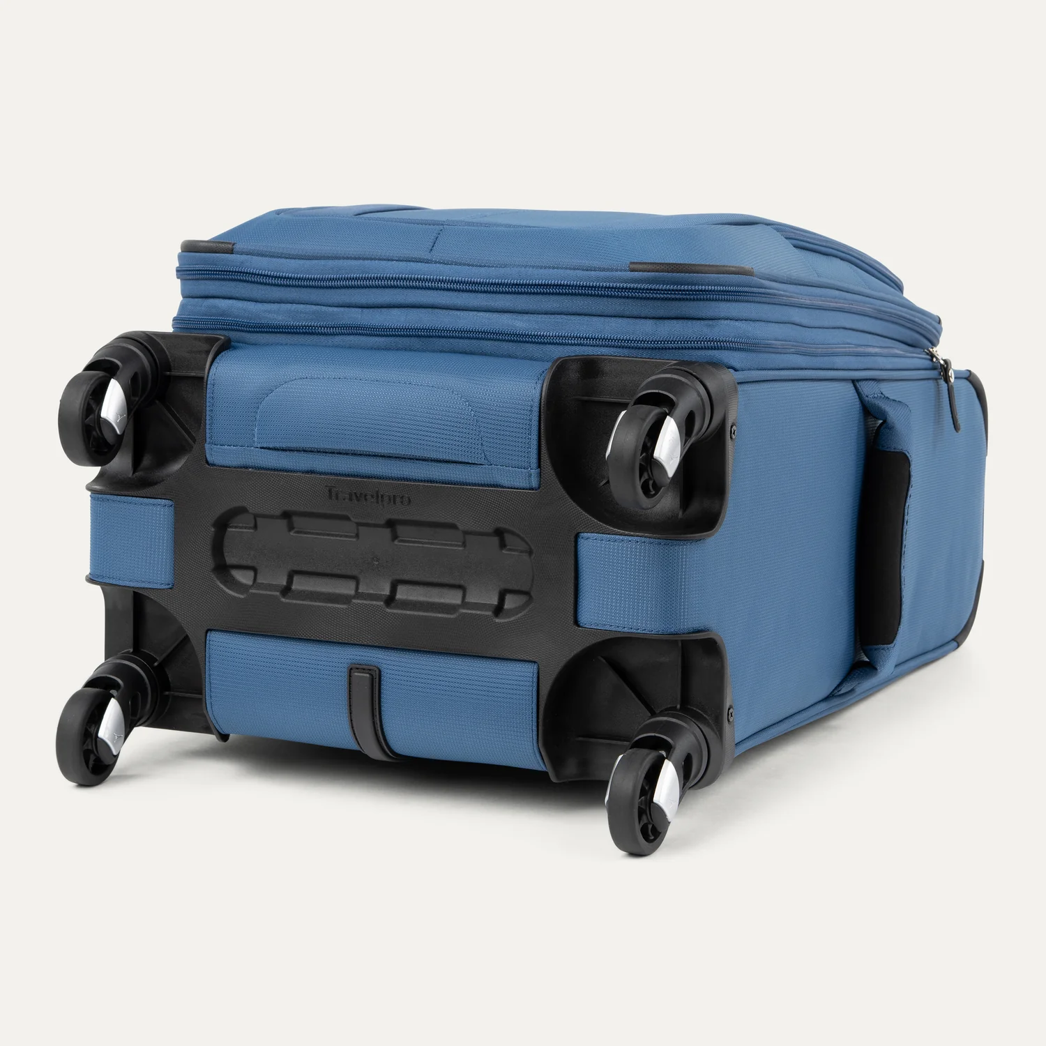 Maxlite® 5 Carry-On Spinner - Image 38