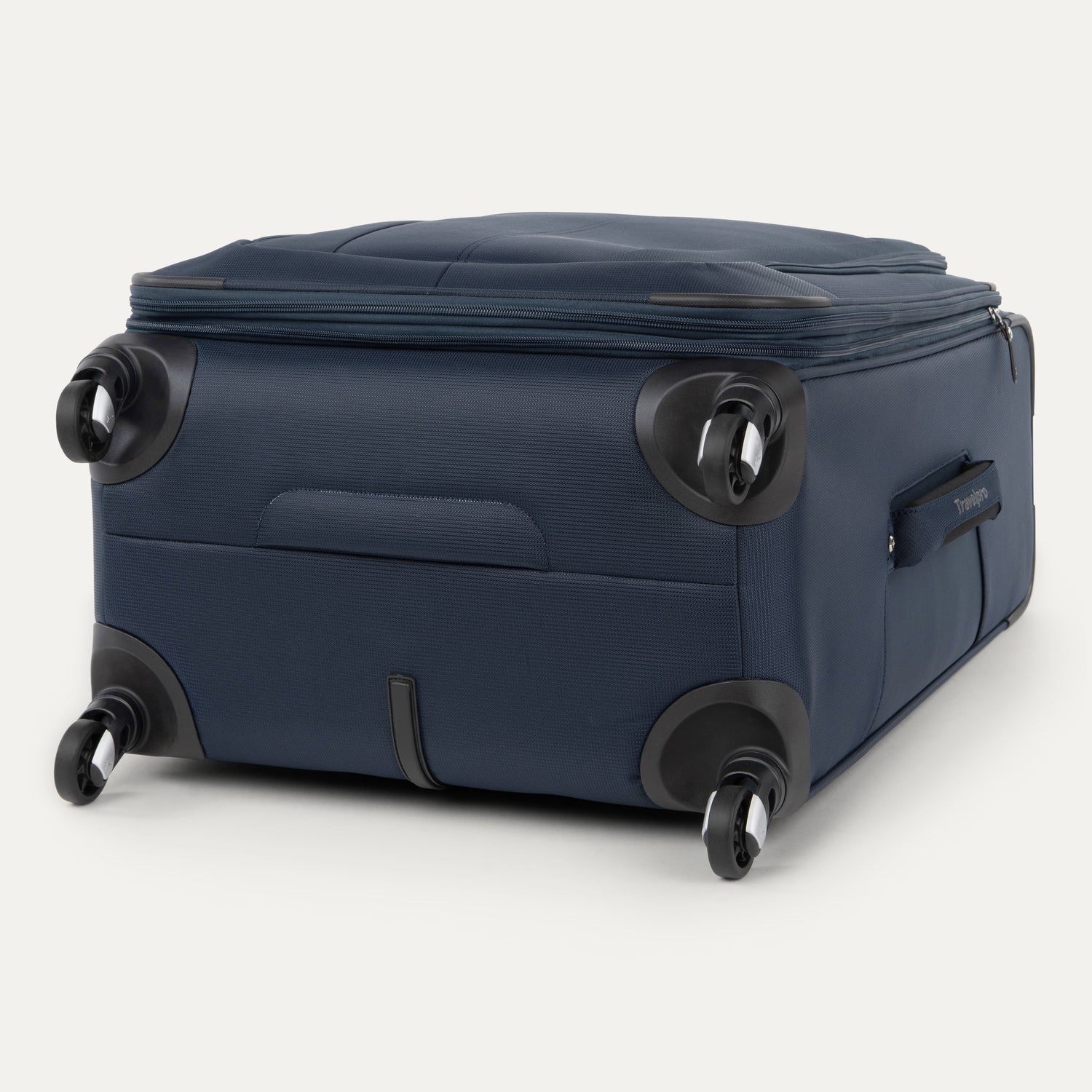 Maxlite® 5 Medium Check-In Spinner - Image 15
