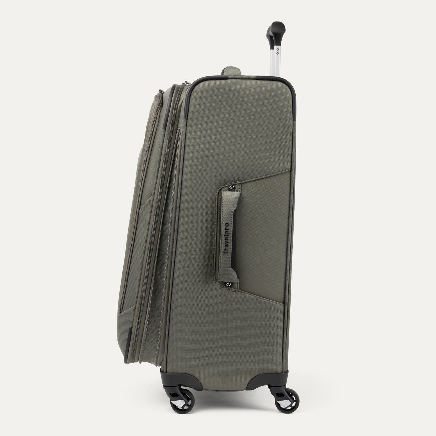 Maxlite® 5 Medium Check-In Spinner - Image 20