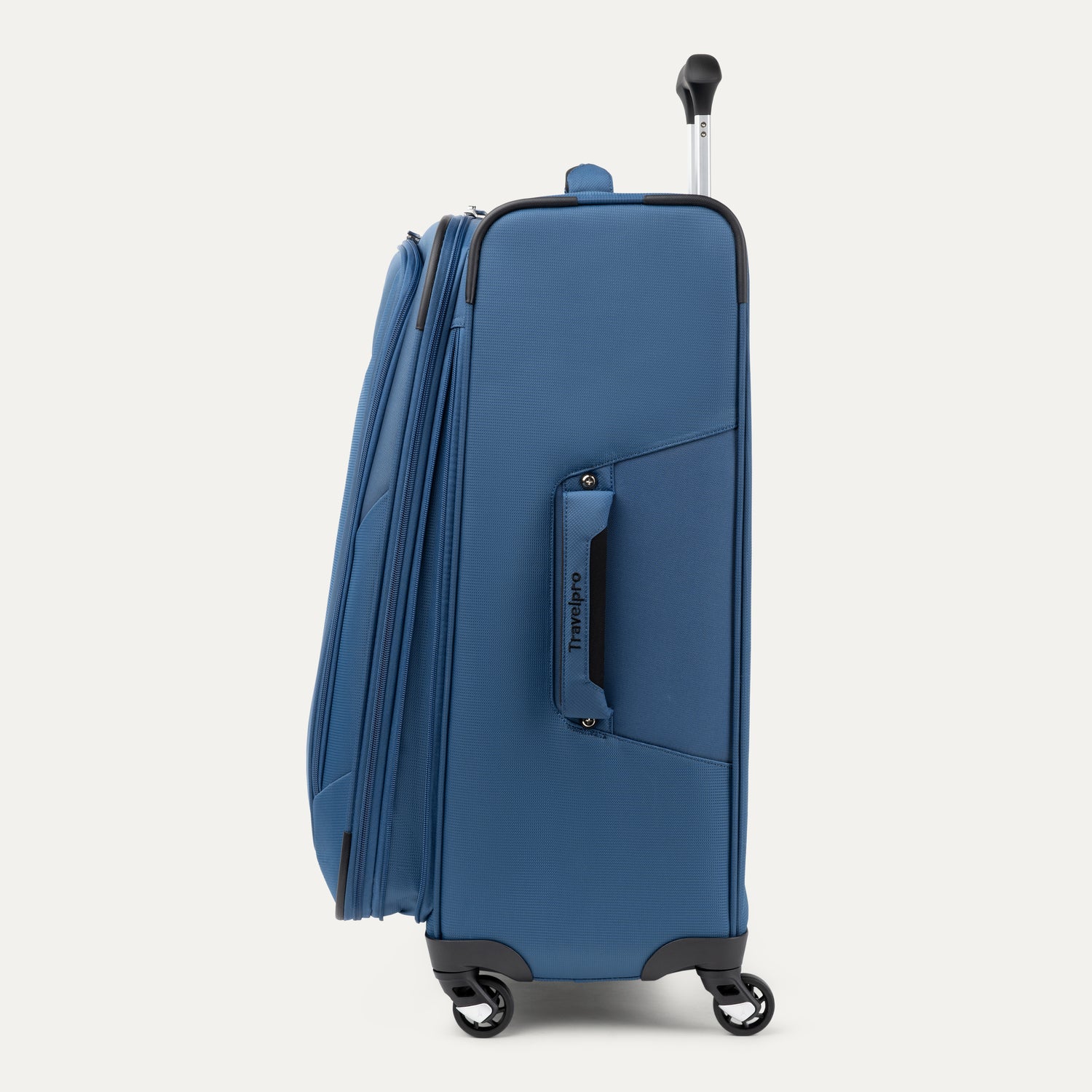 Maxlite® 5 Medium Check-In Spinner - Image 35