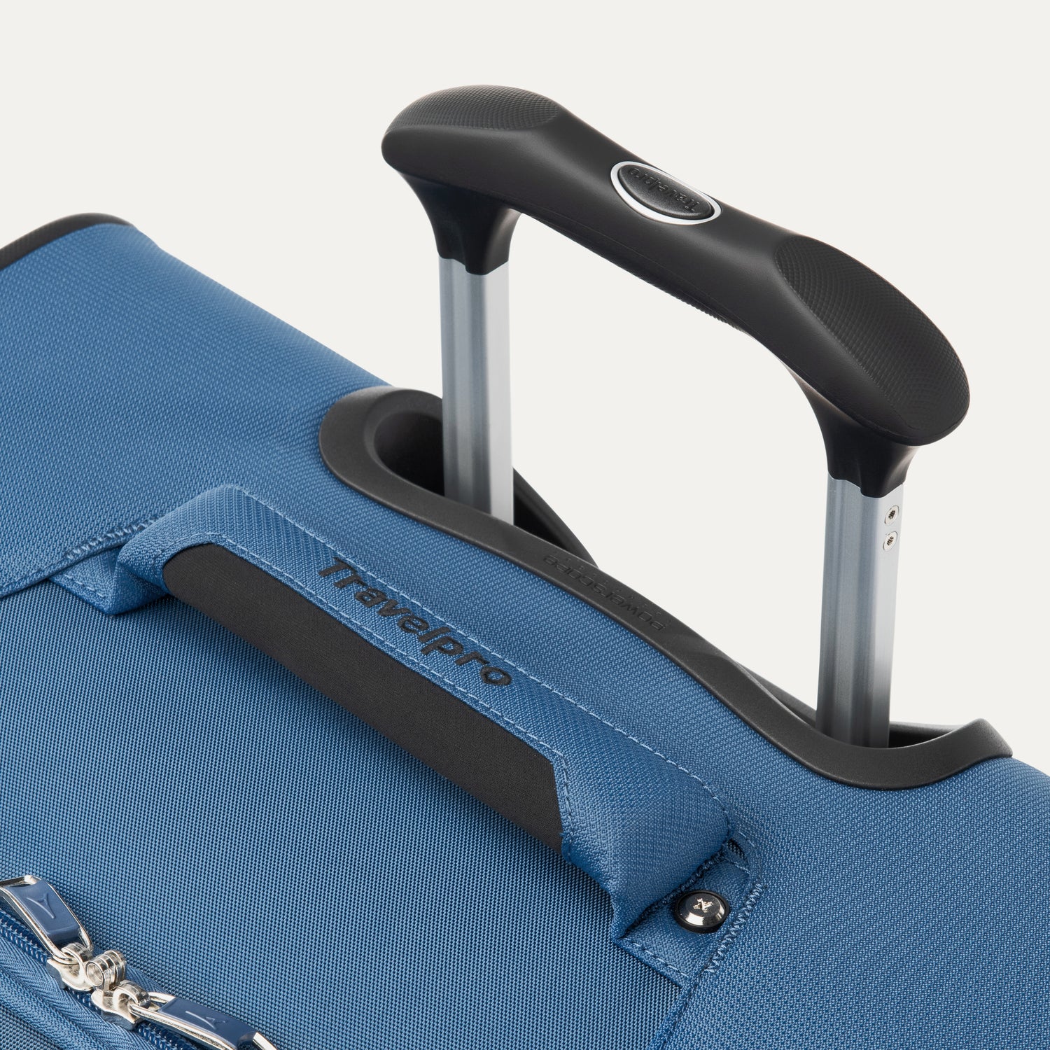Maxlite® 5 Medium Check-In Spinner - Image 39