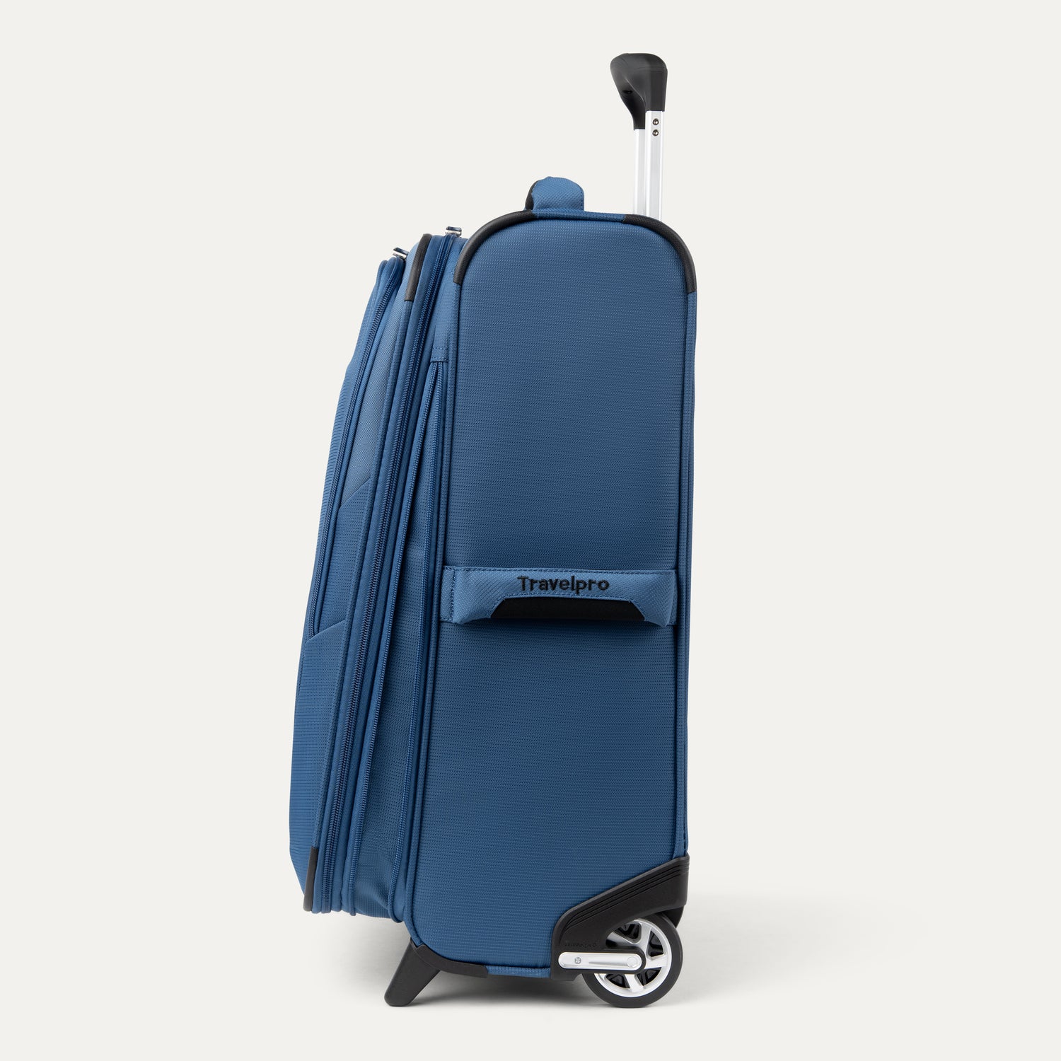 Maxlite® 5 Carry-On Rollaboard®- Orchid Pink - Image 35