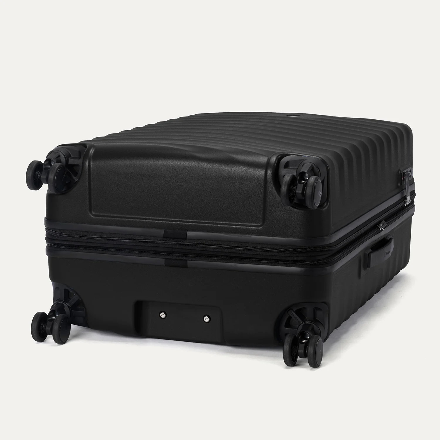 Maxlite® Air V2 Large Check-In Hardside Spinner - Image 31
