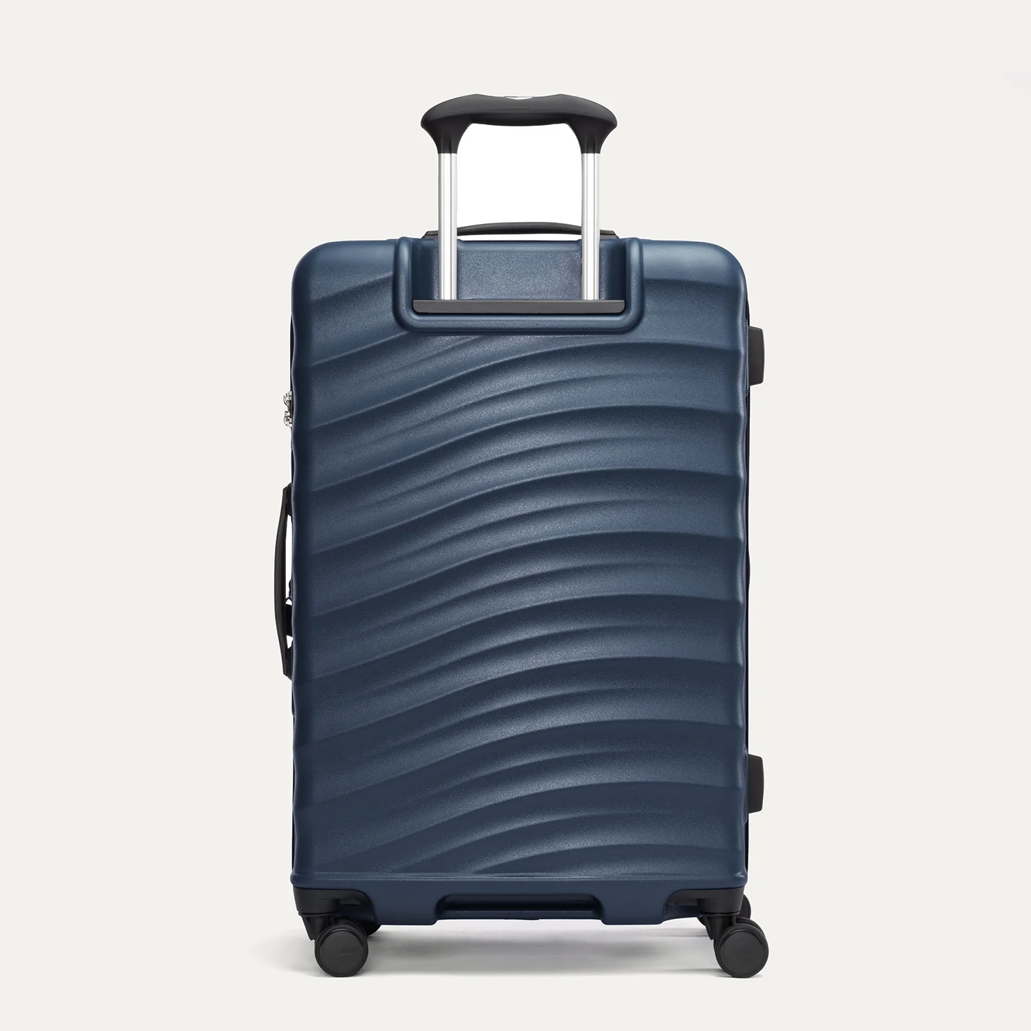 Maxlite® Air V2 Medium Check-In Hardside Spinner - Image 4