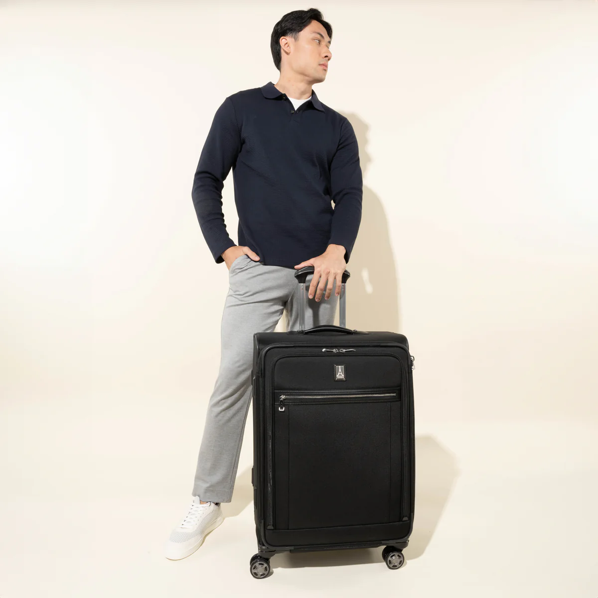 Platinum® Elite Medium Check-In Spinner - Image 28
