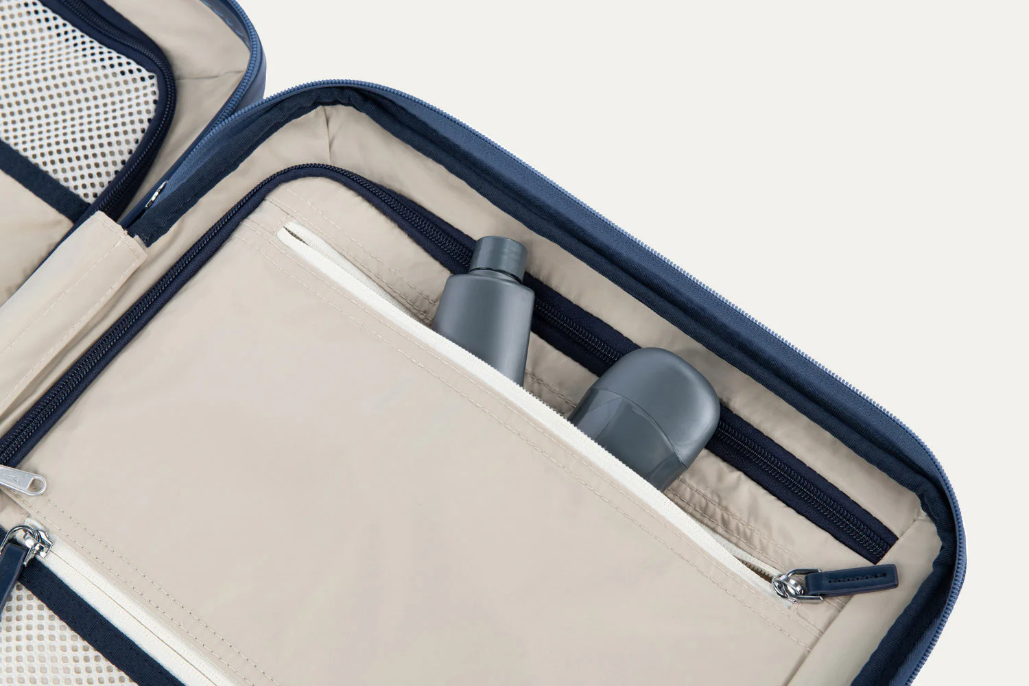 Platinum® Elite Carry-On / Medium Check-In Hardside Set - Image 24