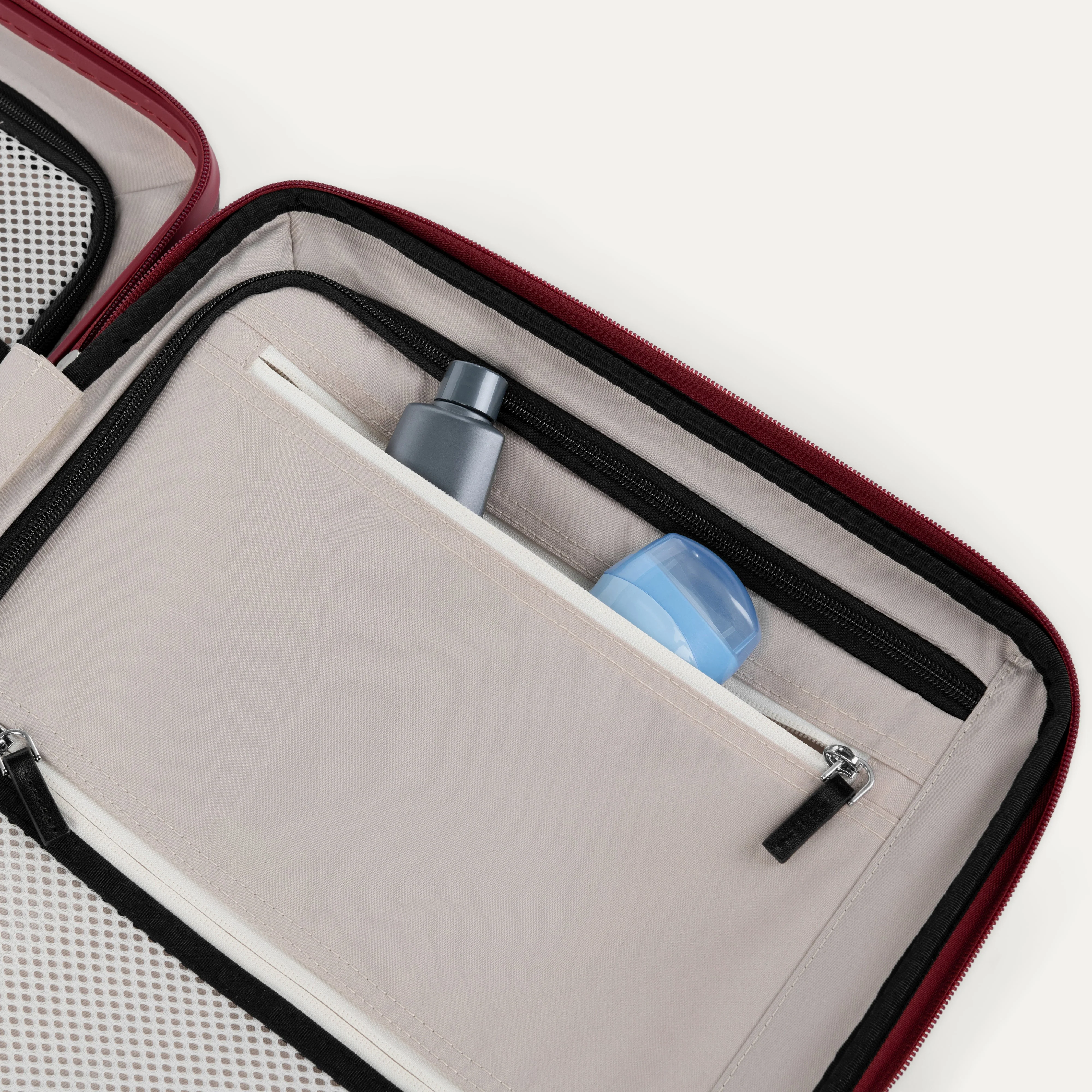 Platinum® Elite Carry-On / Medium Check-In Hardside Set - Image 4