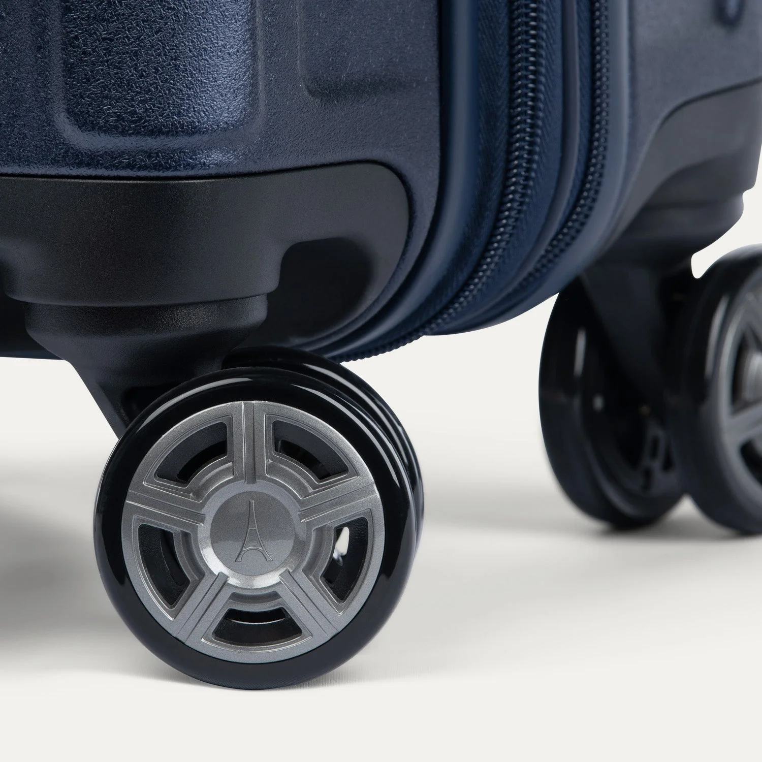 Platinum® Elite Carry-On / Medium Check-In Hardside Set - Image 48