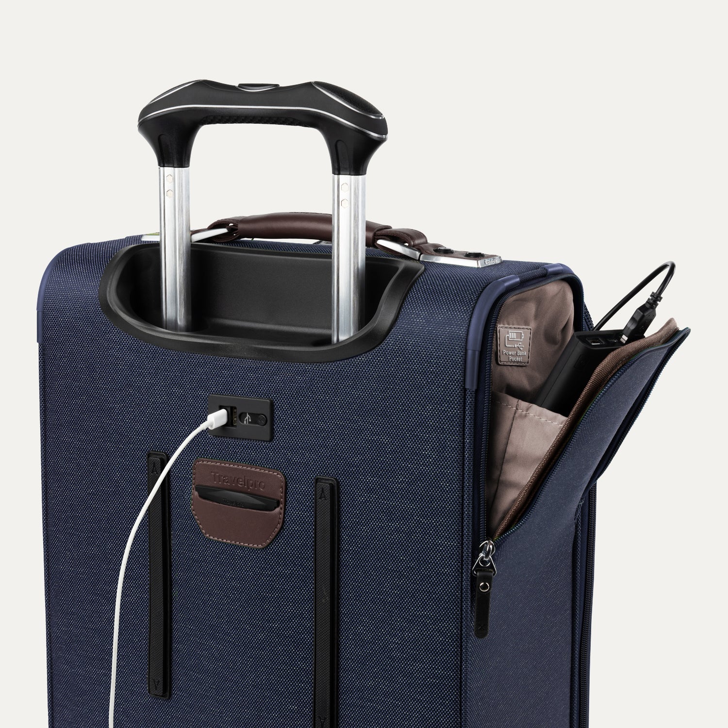 PlatinumĀ® Elite Carry-On / Medium Check-In Set - Image 45