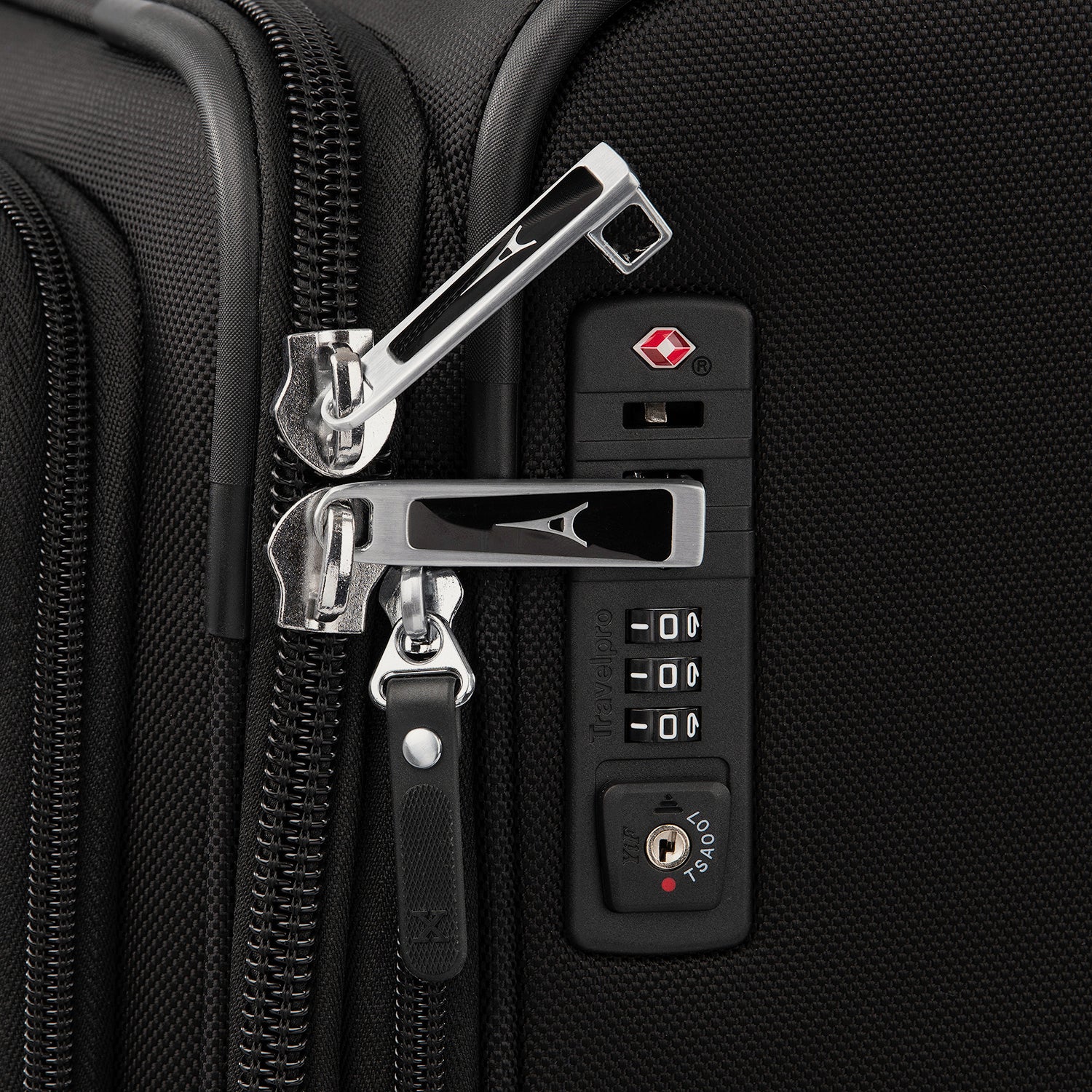 Platinum® Elite Carry-On / Medium Check-In Set - Image 11