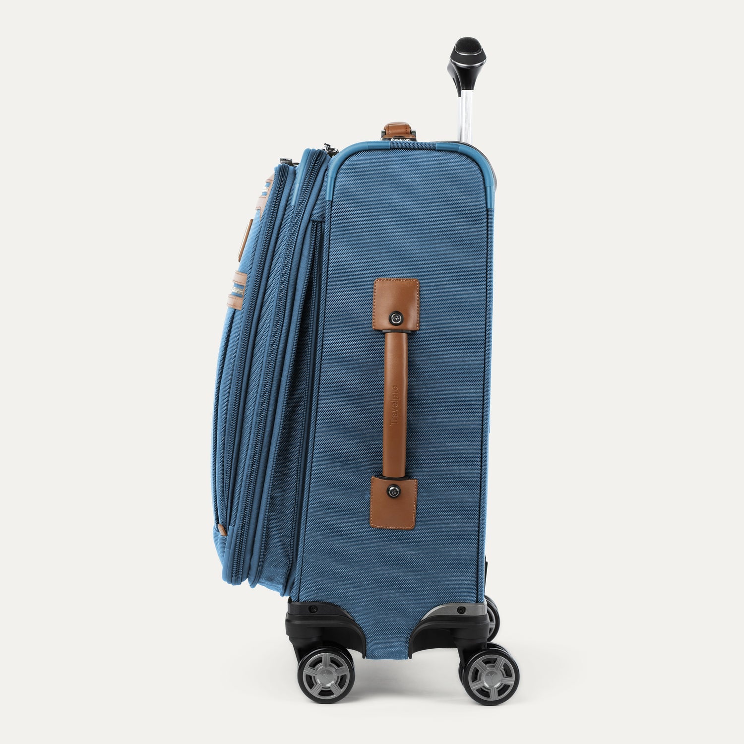 Platinum® Elite Carry-On / Medium Check-In Set - Image 17