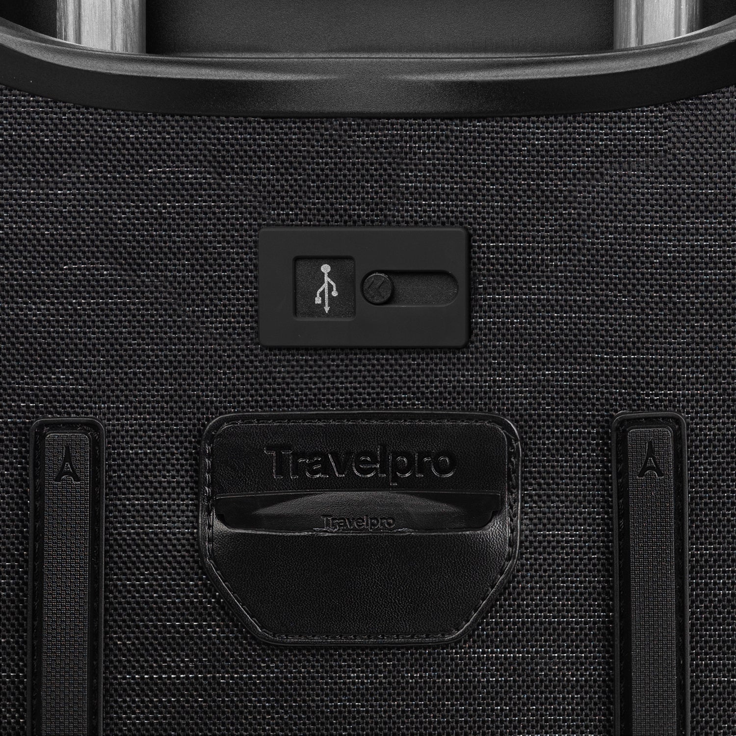 Platinum® Elite Carry-On / Medium Check-In Set - Image 54