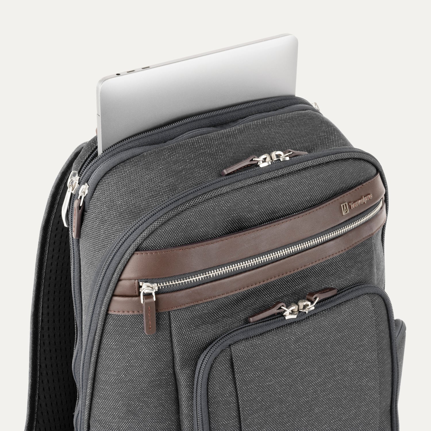 PlatinumĀ® Elite Carry-On Rollaboard/ Business Backpack Set - Image 7