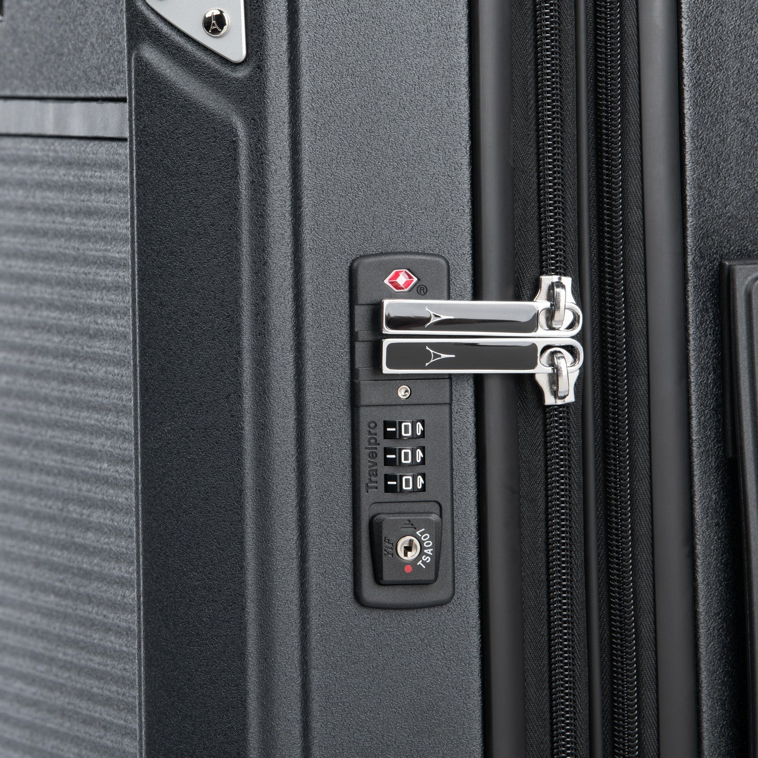 Platinum® Elite Compact Carry-On / Large Check-In Hardside Set - Image 14