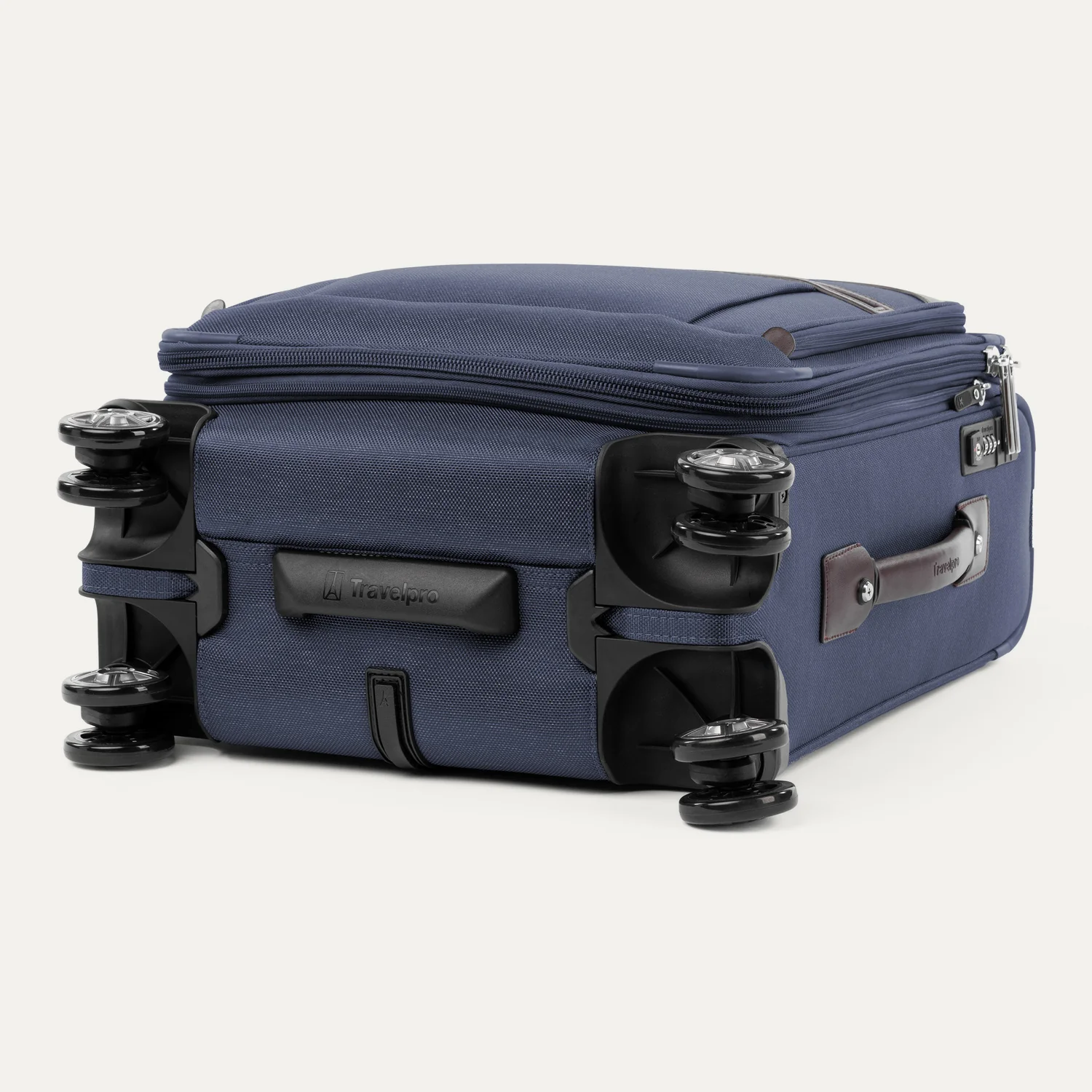 Platinum® Elite International Carry-On Spinner - Image 13
