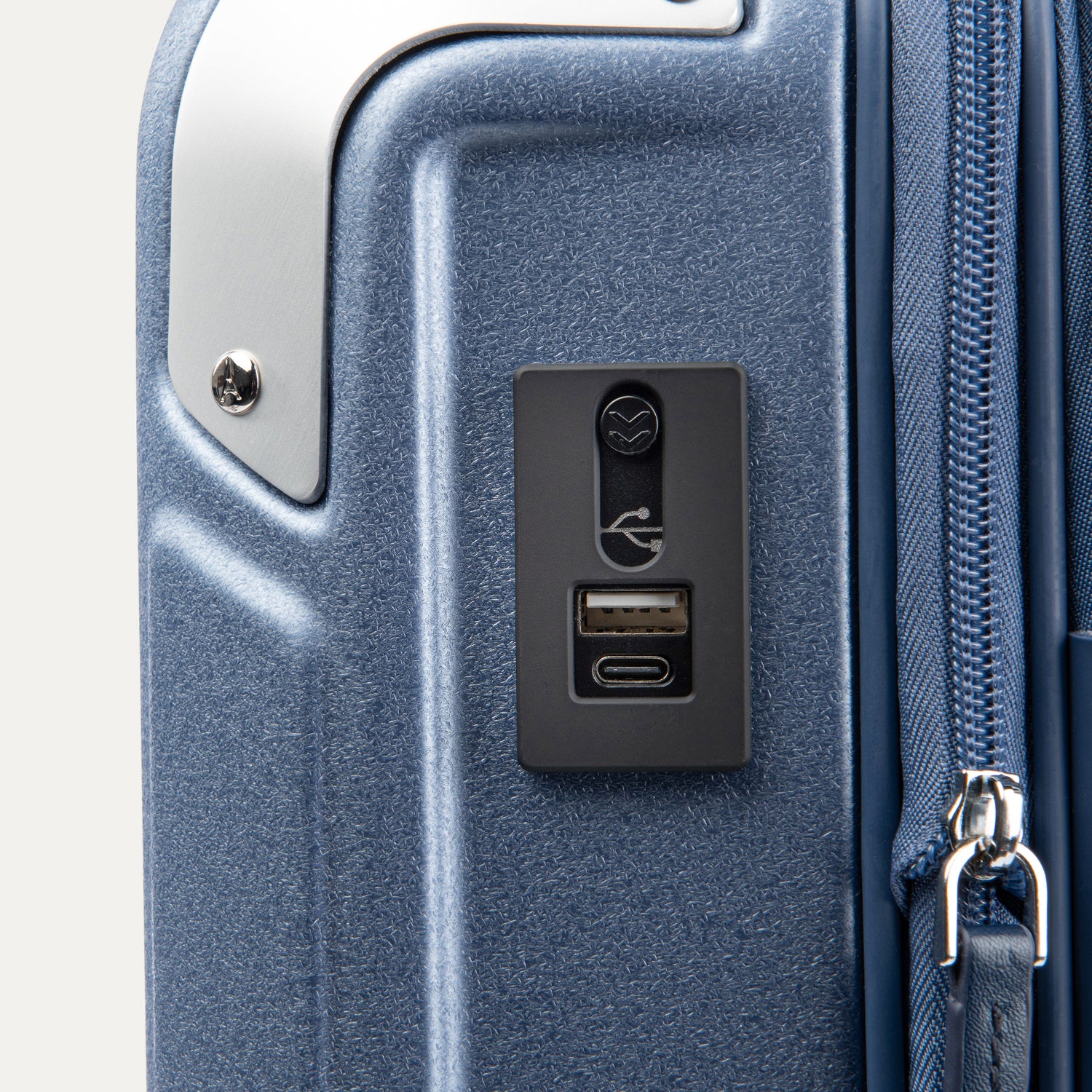 Platinum® Elite Carry-On Business Plus Hardside Spinner - Image 16