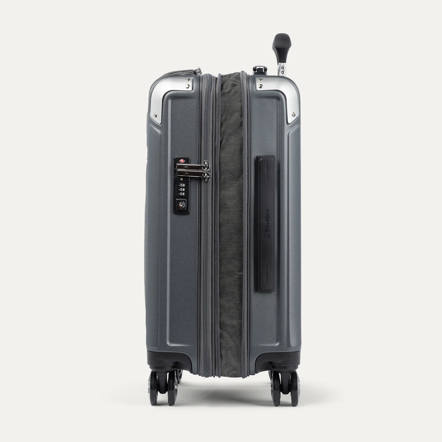 Platinum® Elite Carry-On Business Plus Hardside Spinner - Image 26