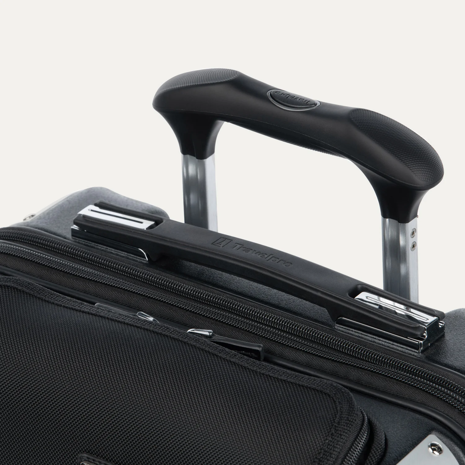 Platinum® Elite Compact Carry-On Business Plus Hardside Spinner - Image 10