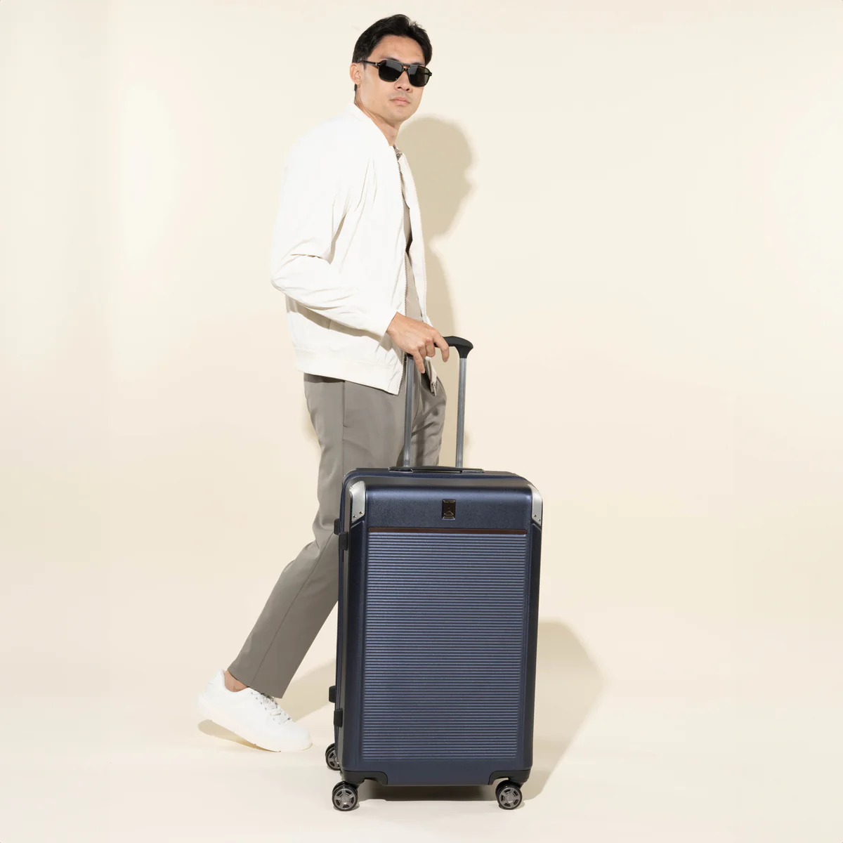 Platinum® Elite Large Check-In Hardside Spinner - Image 52