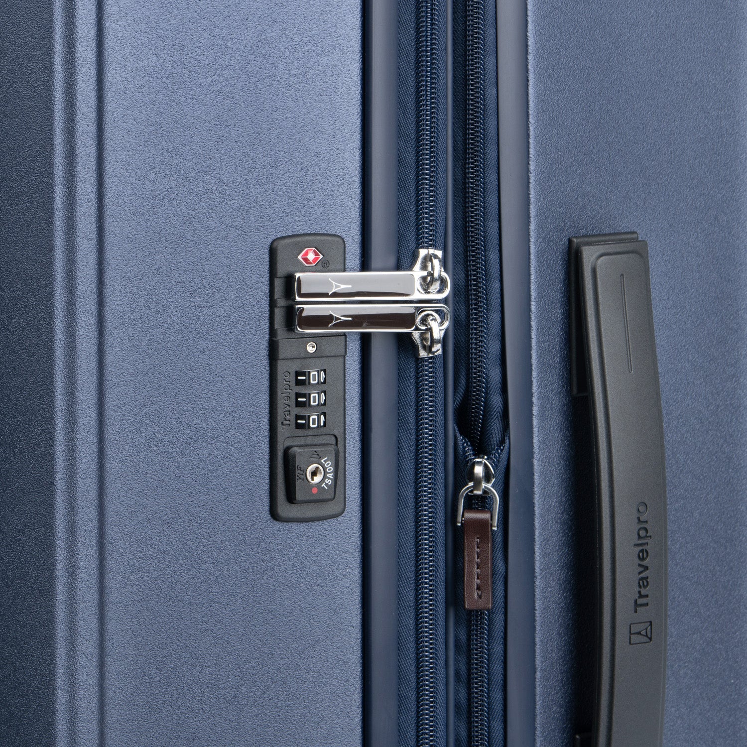 Platinum® Elite Medium Check-In Hardside Spinner - Image 60