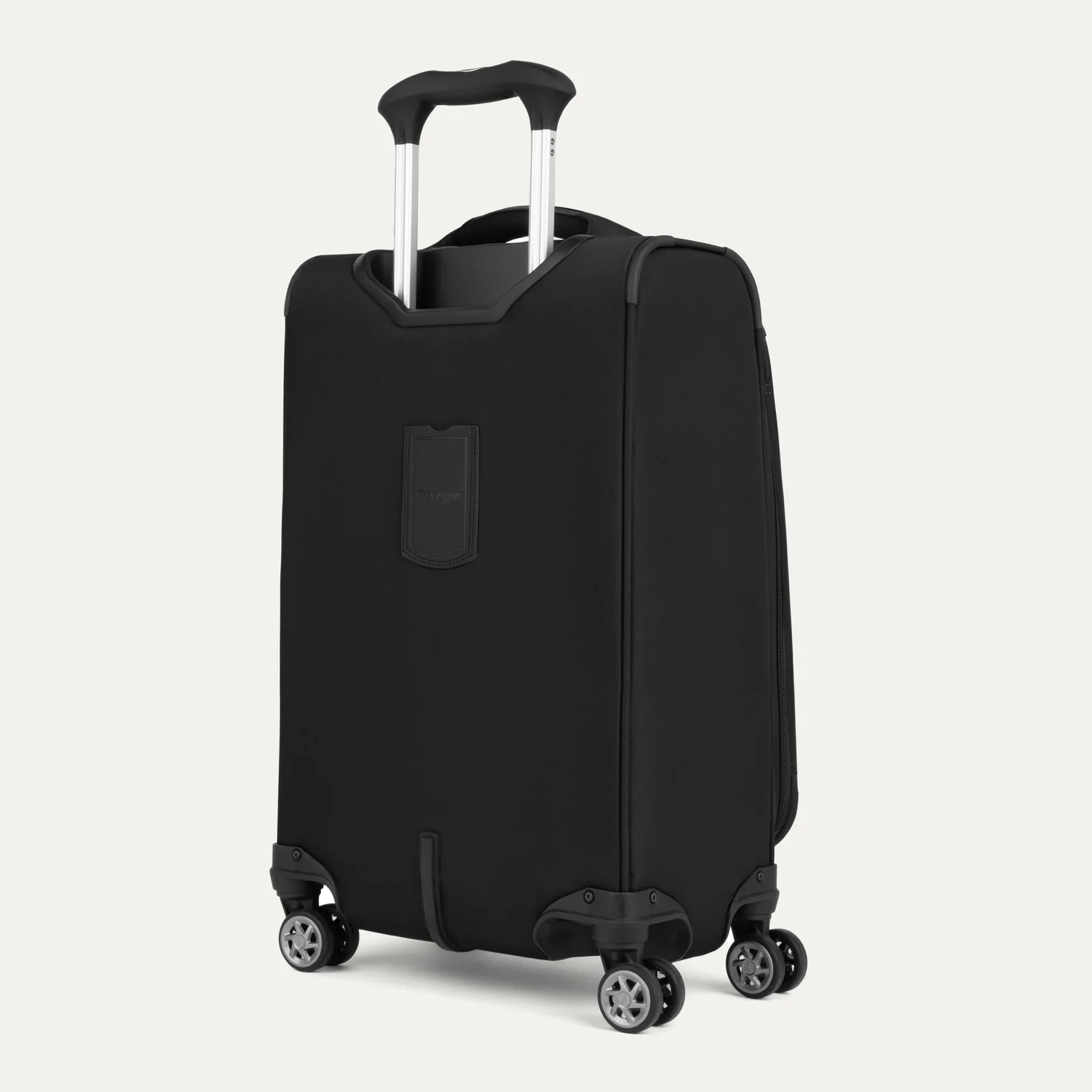 Roundtrip® Carry-on & Medium Check-in Spinner Set - Image 11