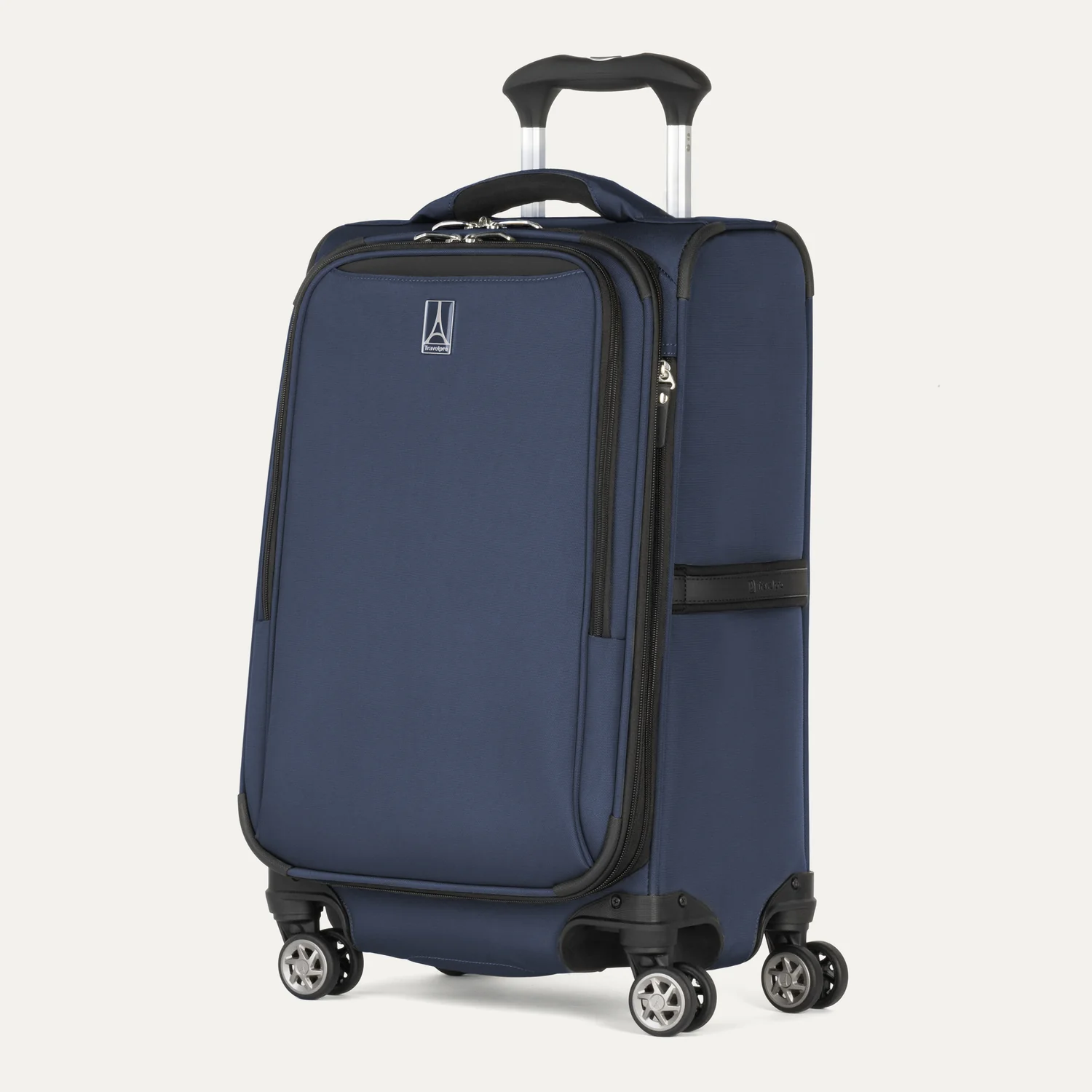 Roundtrip® Carry-on & Medium Check-in Spinner Set - Image 31