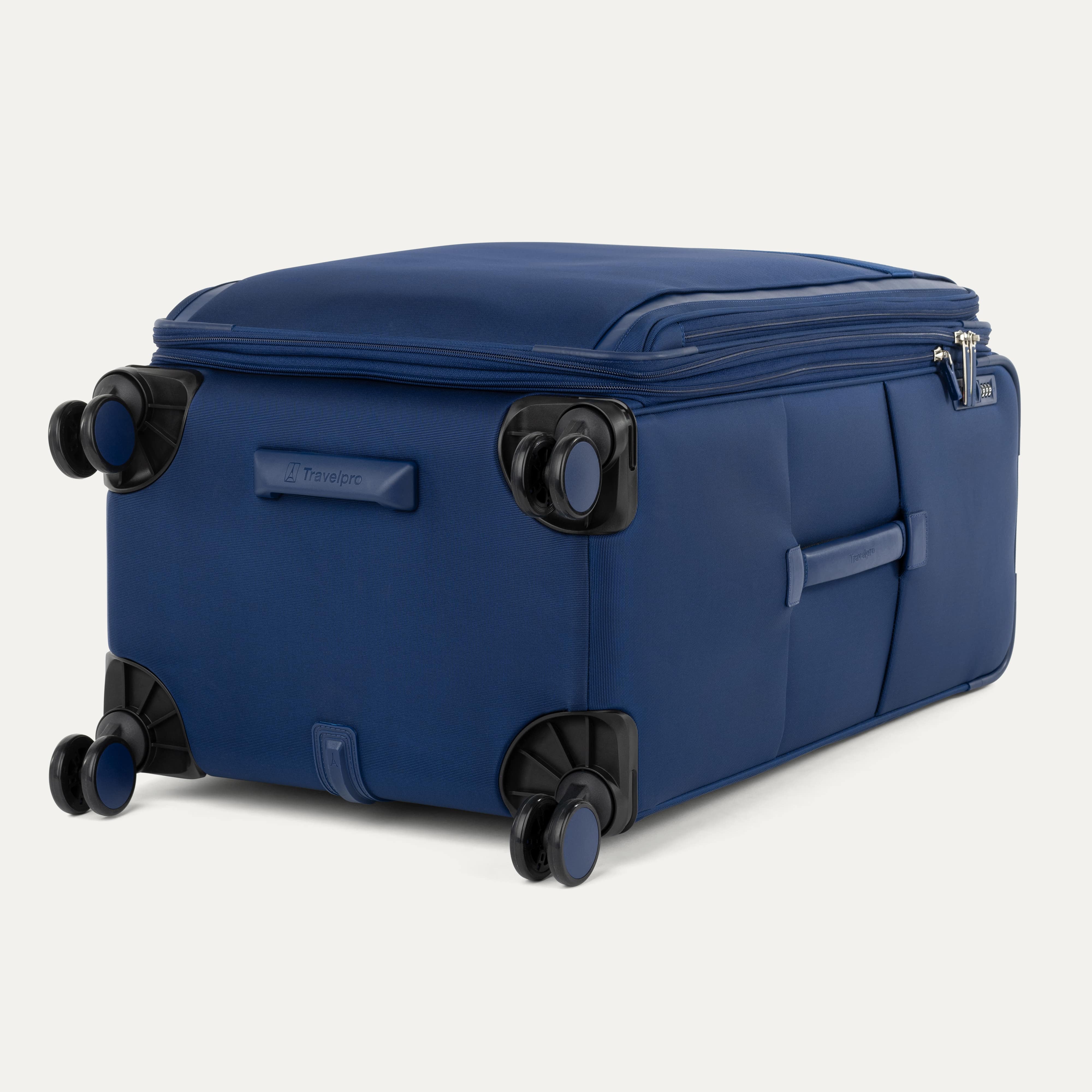 VersaPackĀ®+ Carry-On / Large Check-In Set - Image 14