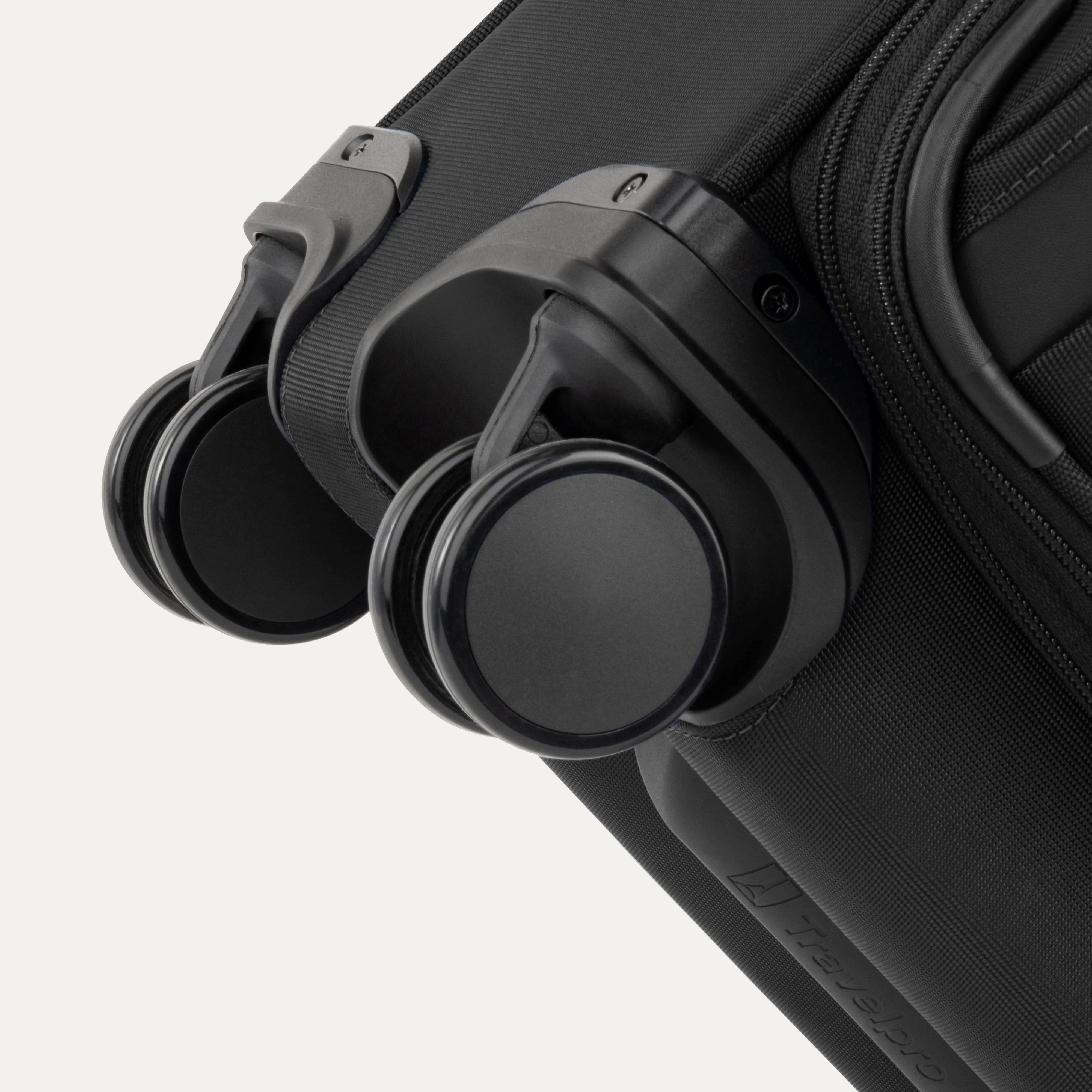 VersaPack®+ Carry-On / Medium Check-In Set - Image 34