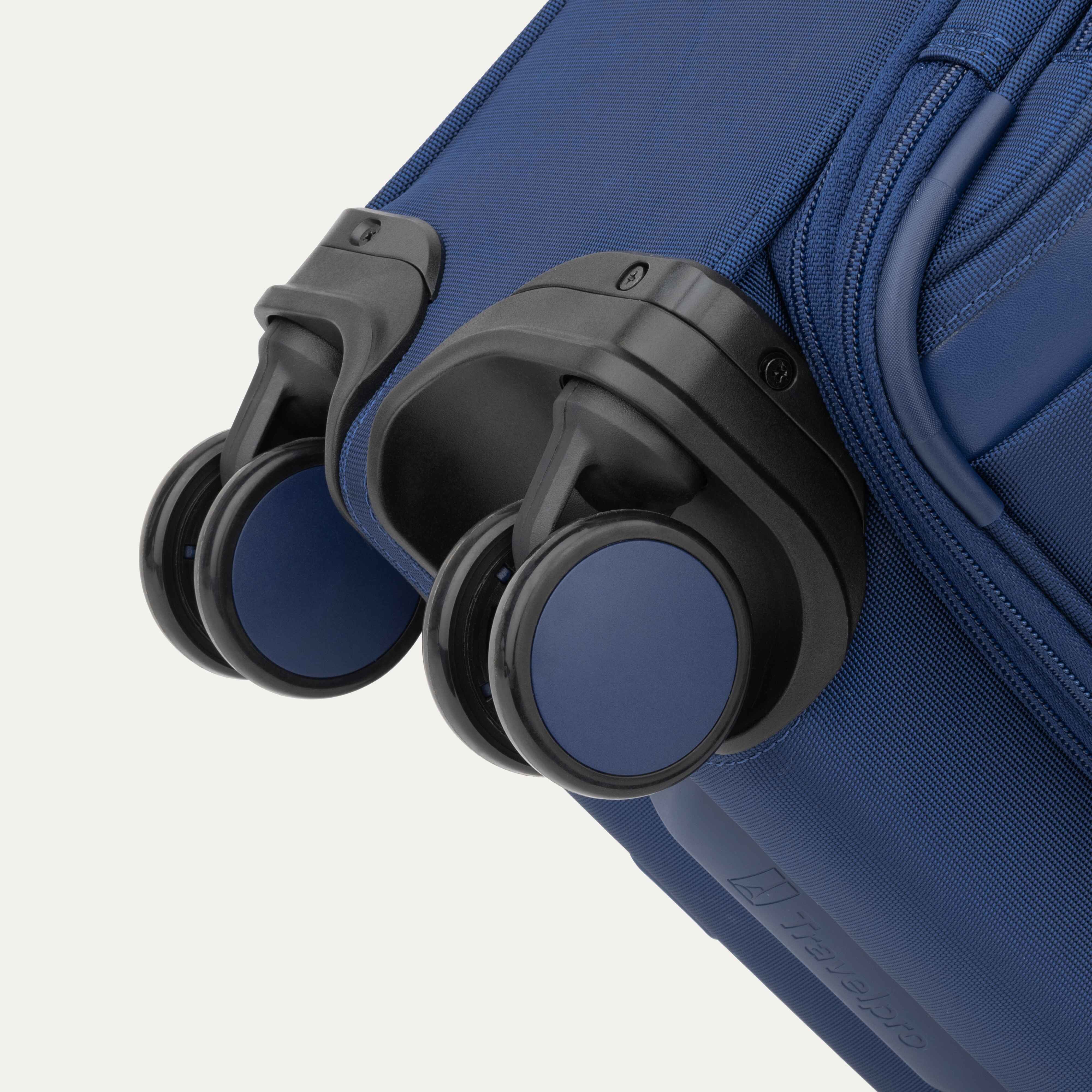 VersaPack®+ Compact Carry-on Spinner - Image 35