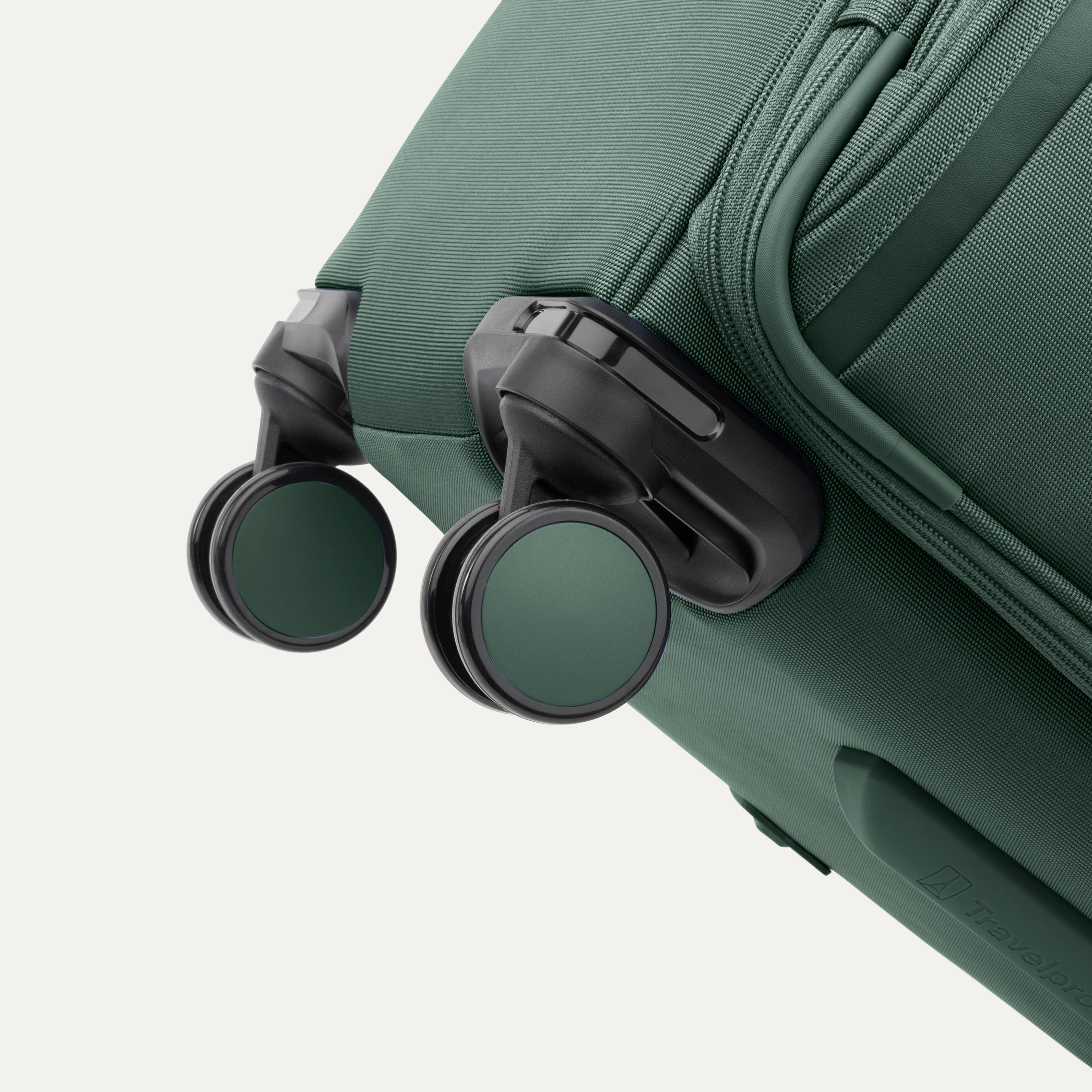 VersaPack®+ Large Check-In Spinner - Image 27